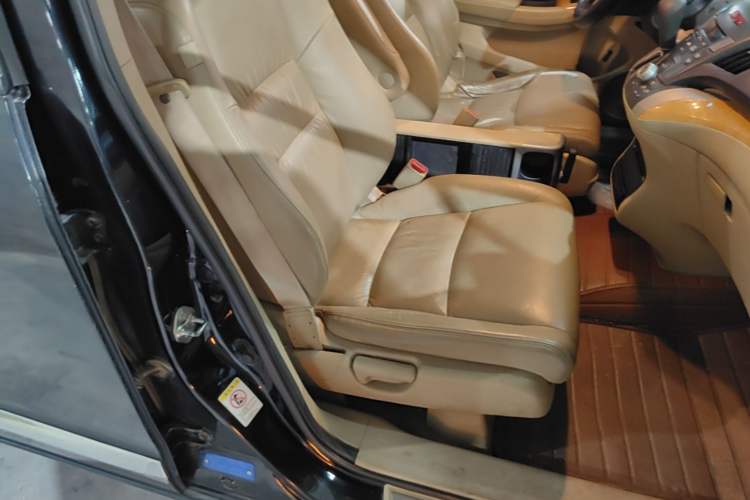 Used Honda Odyssey 2009 2.4L Luxury Edition Right Front Seat