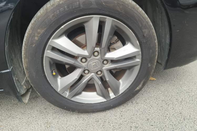 Used Honda Odyssey 2009 2.4L Luxury Edition Right Front Wheel Hub