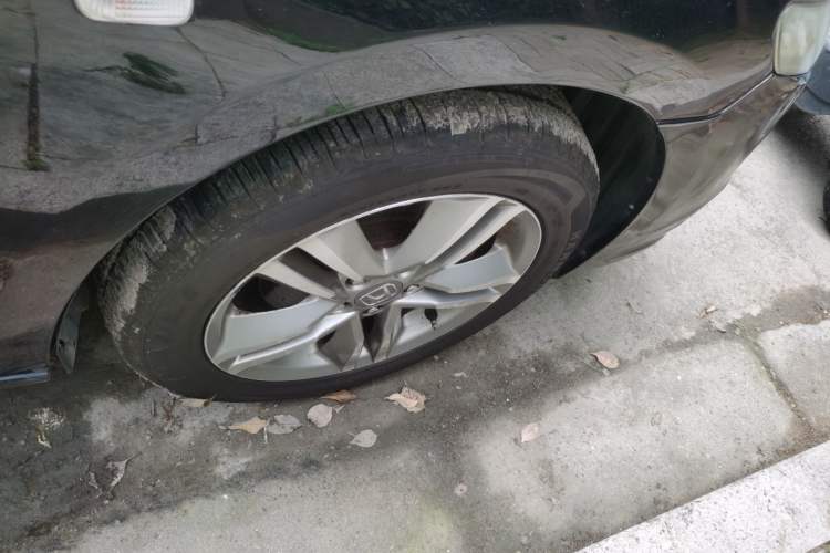 Used Honda Odyssey 2009 2.4L Luxury Edition Right Front Wheel Hub