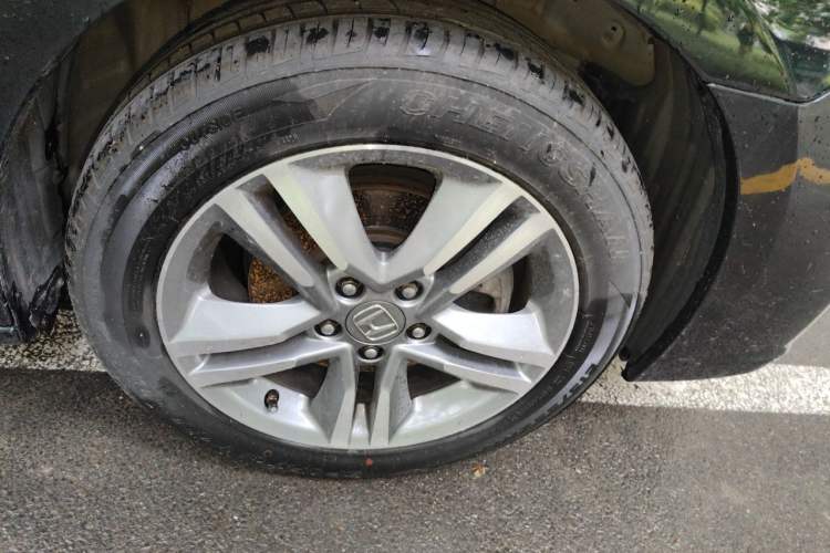 Used Honda Odyssey 2009 2.4L Leading Edition Right Front Wheel Hub