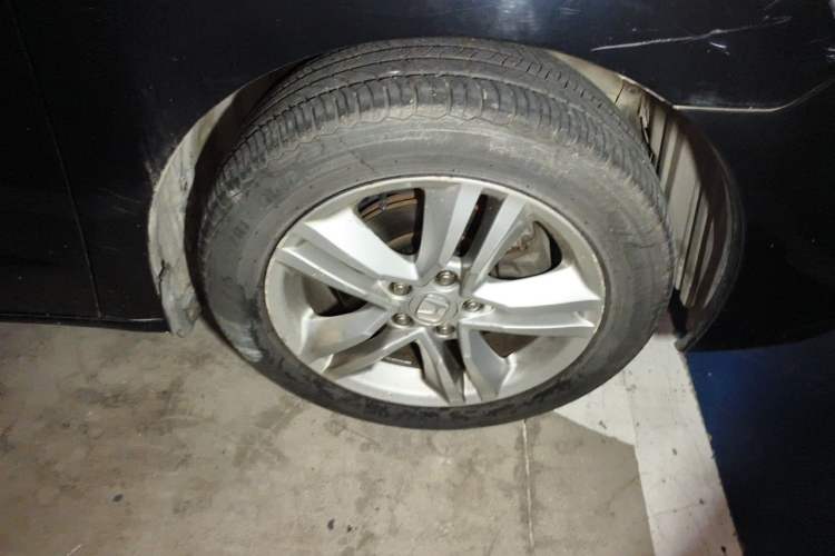 Used Honda Odyssey 2009 2.4L Luxury Edition Right Front Wheel Hub