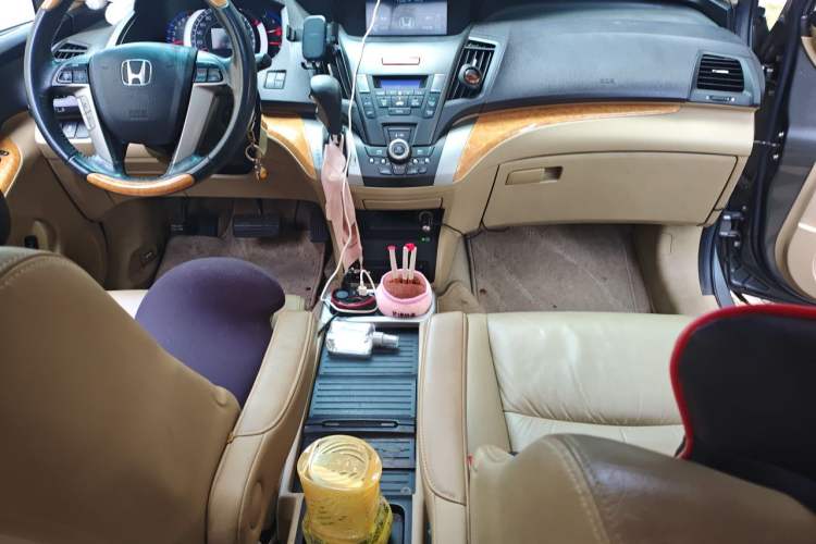 Used Honda Odyssey 2009 2.4L Luxury Edition Audio And AC Panel