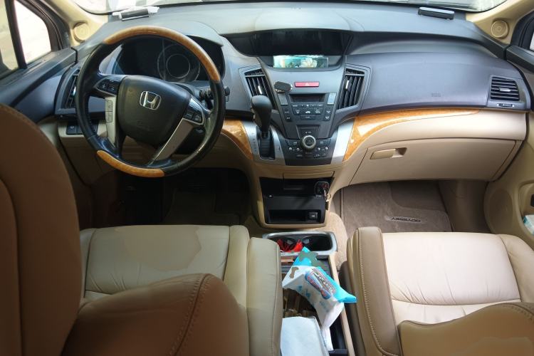 Used Honda Odyssey 2009 2.4L Luxury Edition Center Console
