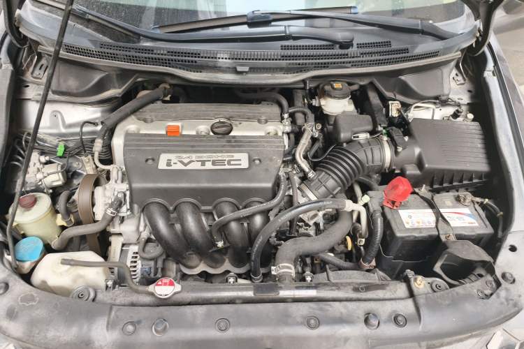 Used Honda Odyssey 2009 2.4L Comfort Edition Engine Bay
