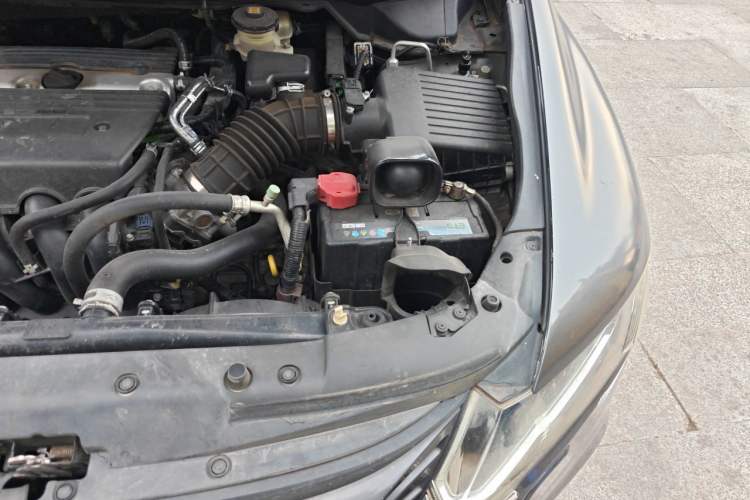 Used Honda Odyssey 2009 2.4L base version Engine Bay Left