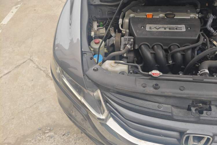 Used Honda Odyssey 2009 2.4L Luxury Edition Engine Bay Right