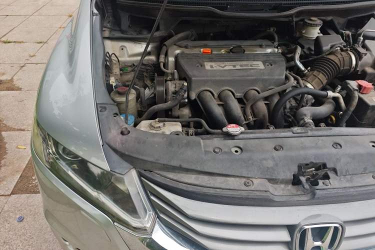 Used Honda Odyssey 2009 2.4L Luxury Edition Engine Bay Right