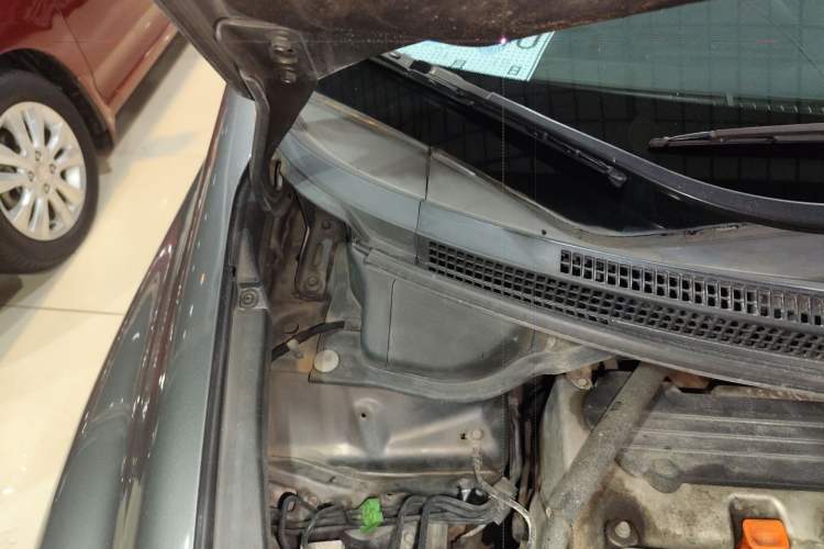 Used Honda Odyssey 2009 2.4L Luxury Edition Engine Bay Right