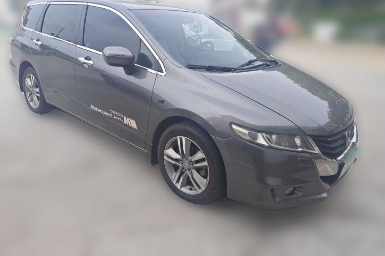 Used Honda Odyssey 2009 2.4L Luxury Edition Front Right 45 Deg