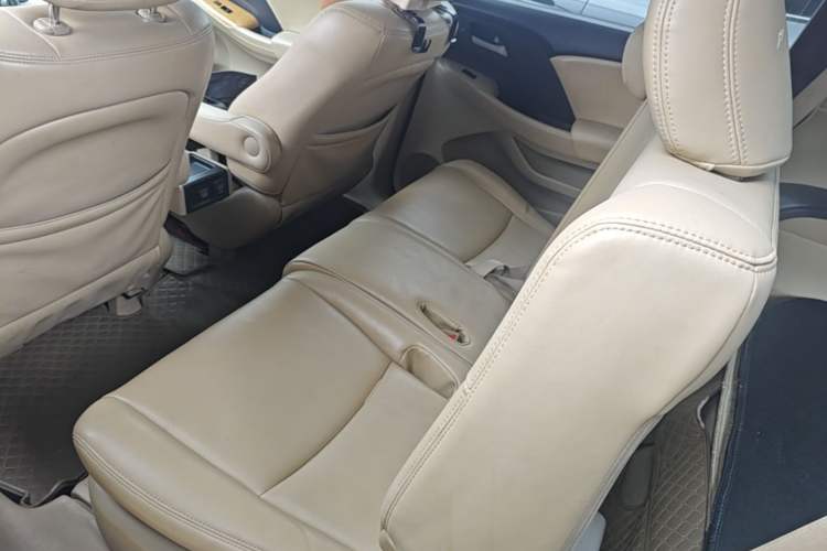Used Honda Odyssey 2009 2.4L Luxury Edition Left Rear Seat