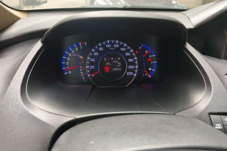 Used Honda Odyssey 2009 2.4L Comfort Edition Odometer Close Up