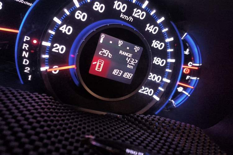Used Honda Odyssey 2009 2.4L Comfort Edition Odometer Close Up