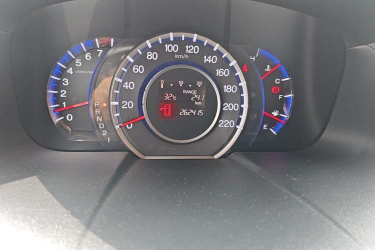 Used Honda Odyssey 2009 2.4L Luxury Edition Odometer Close Up