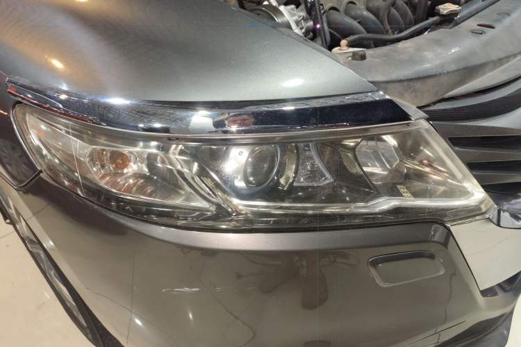 Used Honda Odyssey 2009 2.4L Luxury Edition Right Front Headlight