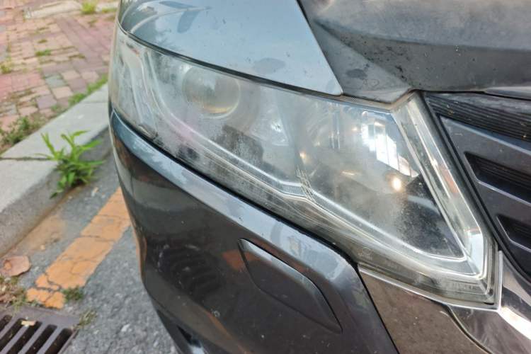 Used Honda Odyssey 2009 2.4L Luxury Edition Right Front Headlight