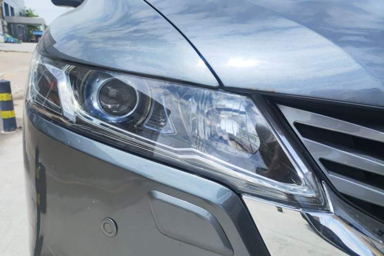 Used Honda Odyssey 2009 2.4L Leading Edition Right Front Headlight