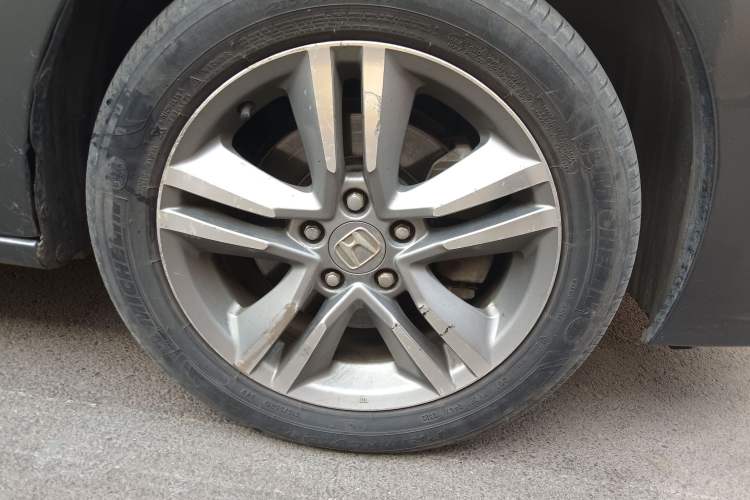 Used Honda Odyssey 2009 2.4L Luxury Edition Right Front Wheel Hub