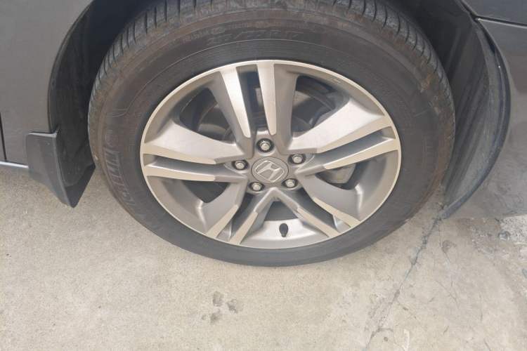 Used Honda Odyssey 2009 2.4L Luxury Edition Right Front Wheel Hub