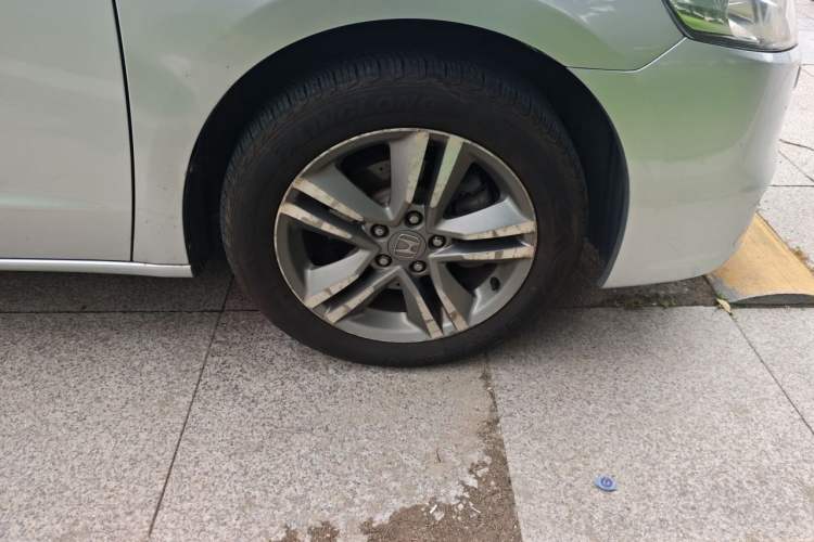 Used Honda Odyssey 2009 2.4L Luxury Edition Right Front Wheel Hub
