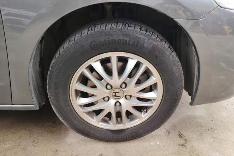 Used Honda Odyssey 2009 2.4L Comfort Edition Right Front Wheel Hub