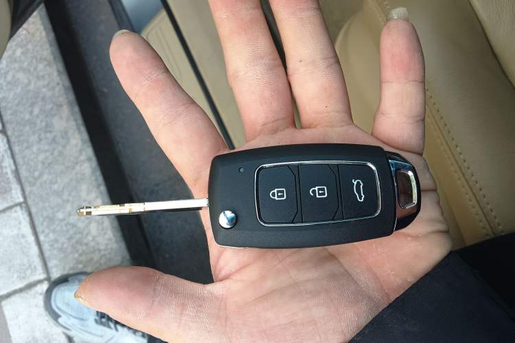 Used Honda Odyssey 2009 2.4L Luxury Edition Vehicle Key