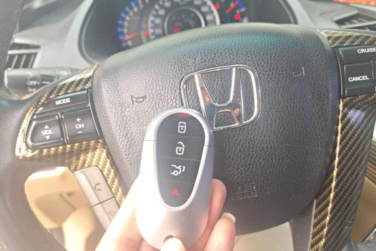 Used Honda Odyssey 2009 2.4L Luxury Edition Vehicle Key