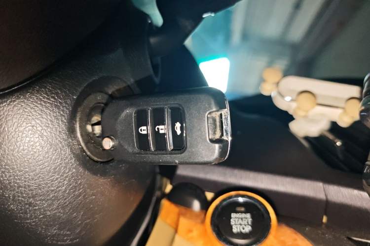 Used Honda Odyssey 2009 2.4L Luxury Edition Vehicle Key
