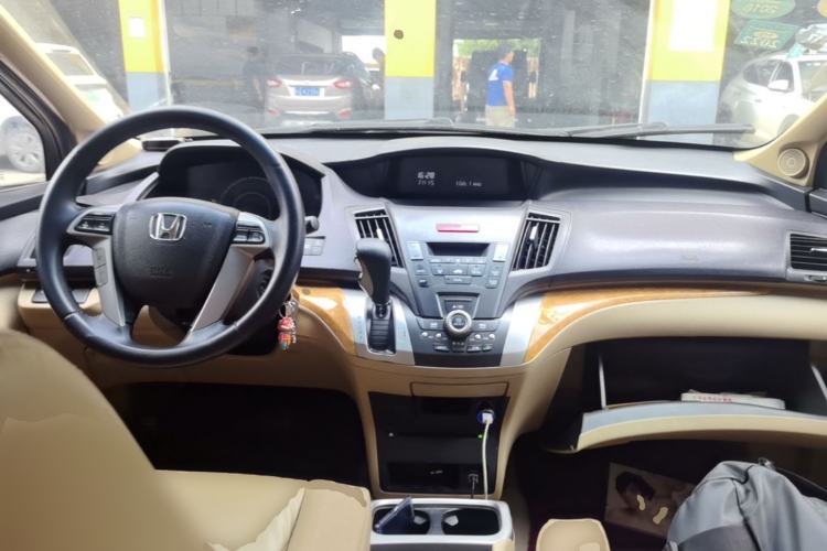 Used Honda Odyssey 2009 2.4L Luxury Edition Center Console
