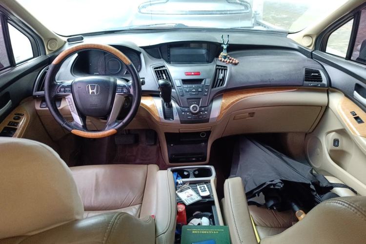 Used Honda Odyssey 2009 2.4L Luxury Edition Center Console