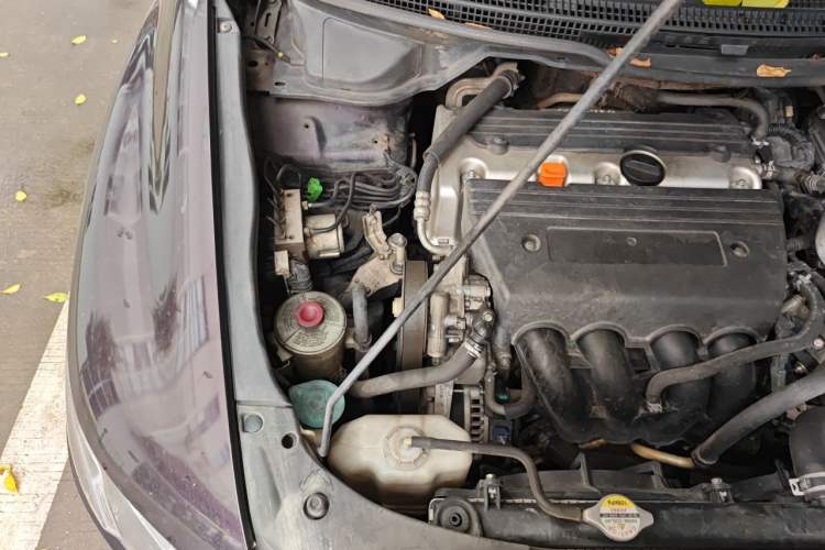 Used Honda Odyssey 2009 2.4L Luxury Edition Engine Bay Right