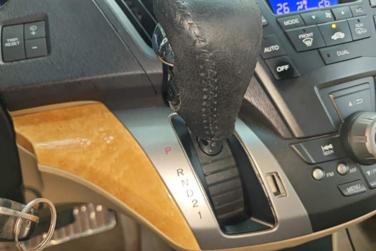 Used Honda Odyssey 2009 2.4L Luxury Edition Gear Lever