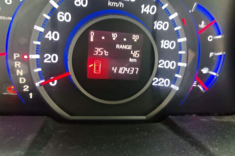 Used Honda Odyssey 2009 2.4L Luxury Edition Odometer Close Up
