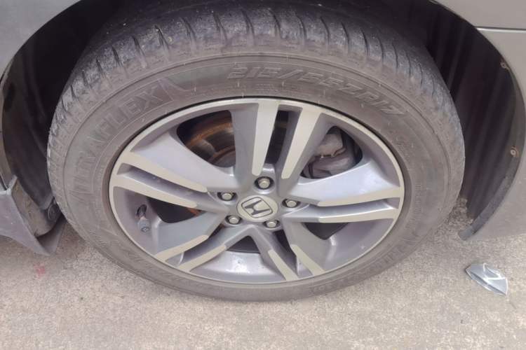 Used Honda Odyssey 2009 2.4L Luxury Edition Right Front Wheel Hub