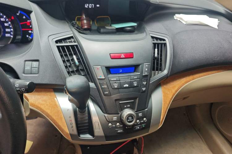 Used Honda Odyssey 2009 2.4L Comfort Edition Audio And AC Panel