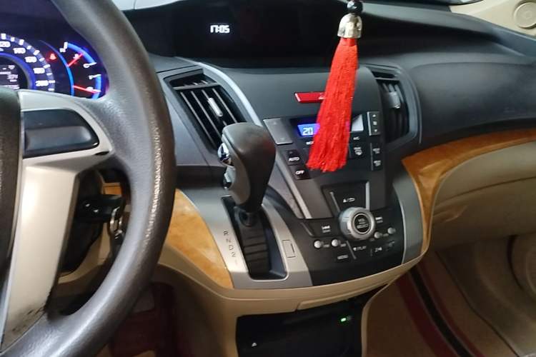 Used Honda Odyssey 2009 2.4L Comfort Edition Audio And AC Panel
