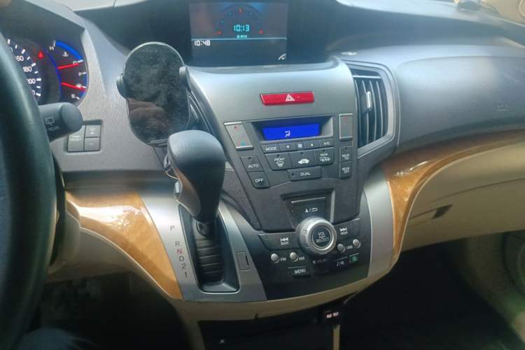 Used Honda Odyssey 2009 2.4L Luxury Edition Audio And AC Panel