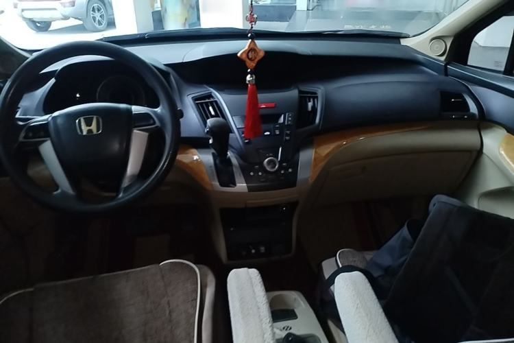 Used Honda Odyssey 2009 2.4L Comfort Edition Center Console