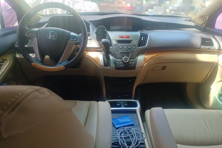 Used Honda Odyssey 2009 2.4L Luxury Edition Center Console