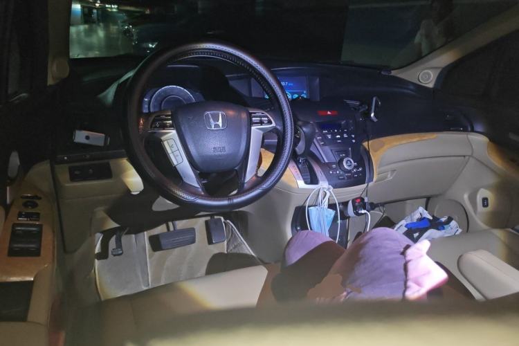 Used Honda Odyssey 2009 2.4L Luxury Edition Center Console
