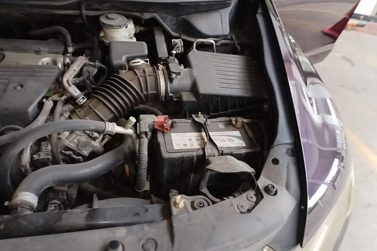Used Honda Odyssey 2009 2.4L Comfort Edition Engine Bay Left