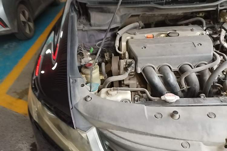 Used Honda Odyssey 2009 2.4L Comfort Edition Engine Bay Right