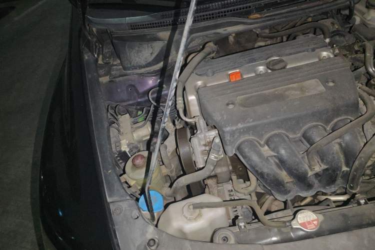 Used Honda Odyssey 2009 2.4L Luxury Edition Engine Bay Right