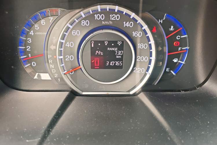 Used Honda Odyssey 2009 2.4L Luxury Edition Odometer Close Up