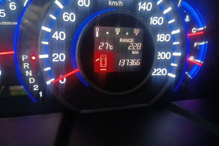 Used Honda Odyssey 2009 2.4L Luxury Edition Odometer Close Up