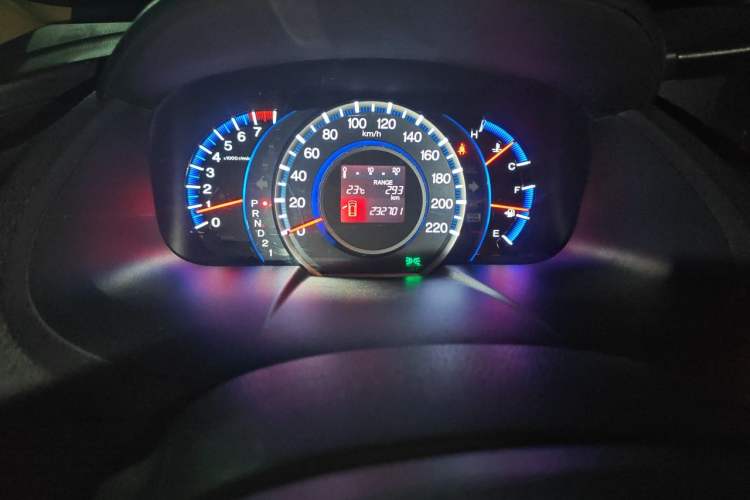Used Honda Odyssey 2009 2.4L Luxury Edition Odometer Close Up
