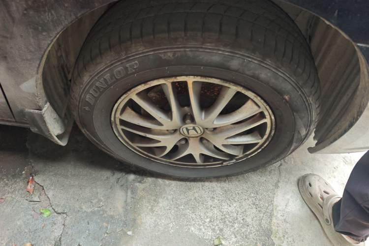Used Honda Odyssey 2009 2.4L Comfort Edition Right Front Wheel Hub