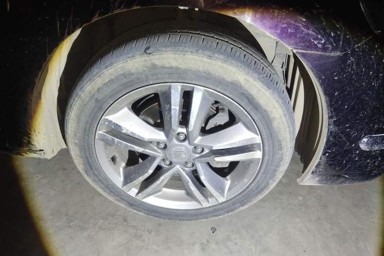 Used Honda Odyssey 2009 2.4L Luxury Edition Right Front Wheel Hub