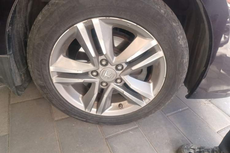 Used Honda Odyssey 2009 2.4L Luxury Edition Right Front Wheel Hub