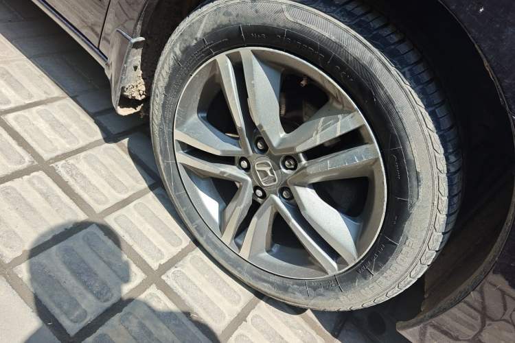 Used Honda Odyssey 2009 2.4L Luxury Edition Right Front Wheel Hub