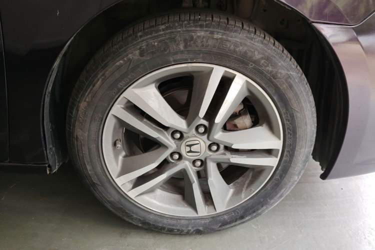 Used Honda Odyssey 2009 2.4L Luxury Edition Right Front Wheel Hub